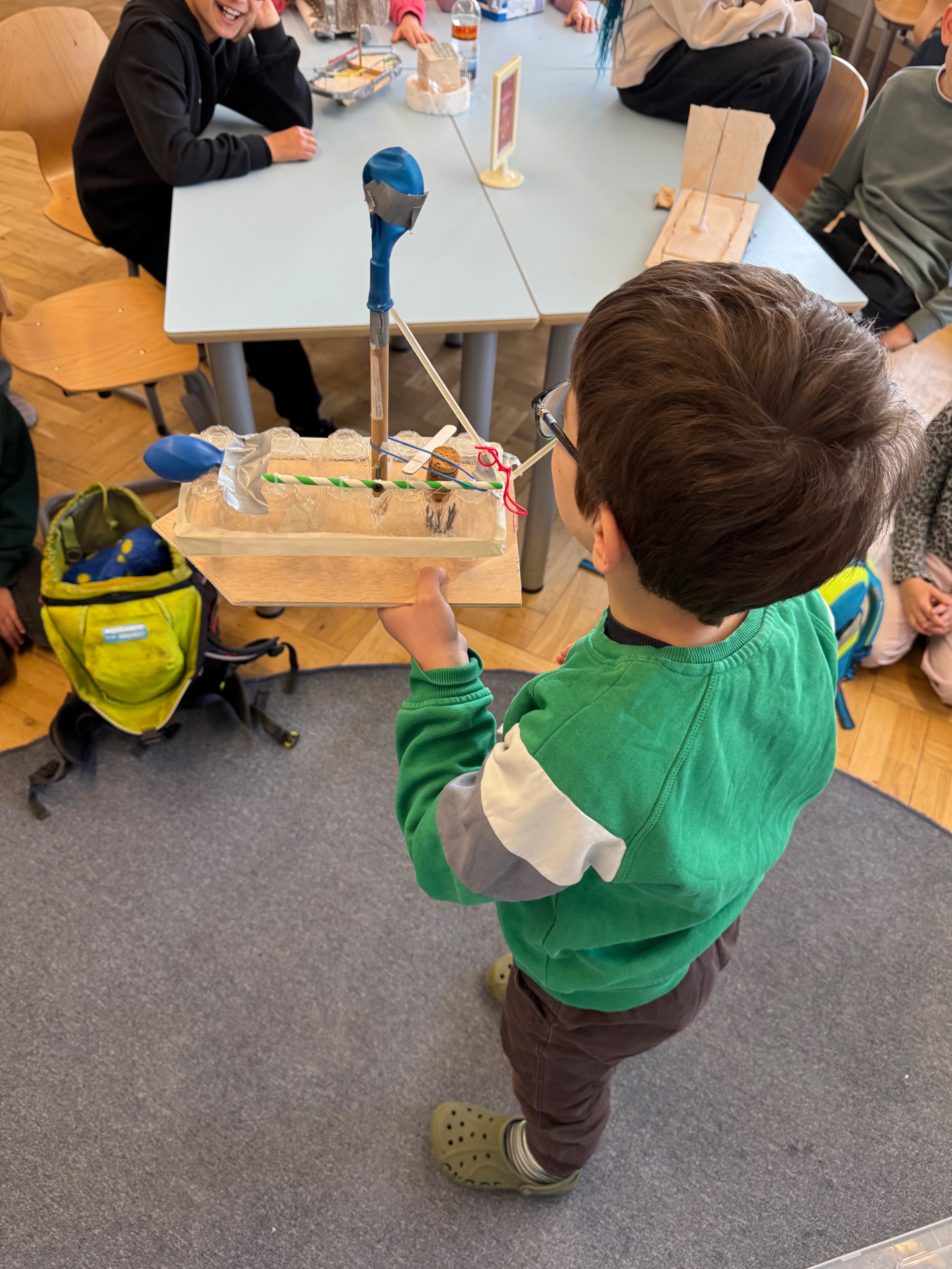 Bilder boote bauen Raben 